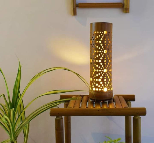 Net pattern Bamboo stem table lamp engraved Introduce an eco-friendly and luxurious touch to your home decor with our premium handmade bamboo floor lamp. Made from sustainable materials, this lamp not only enhances your space but also promotes a sustainab